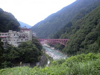 宇奈月温泉の鉄橋